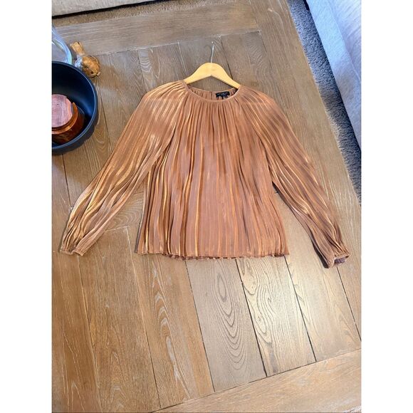 Current Air Gold Pleated Top Size XS - Picture 5 of 7